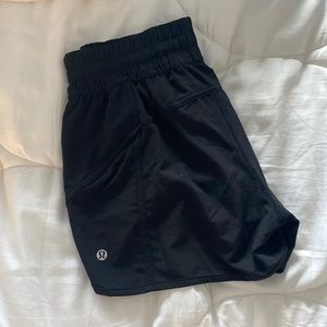 Lululemon tracker V shorts